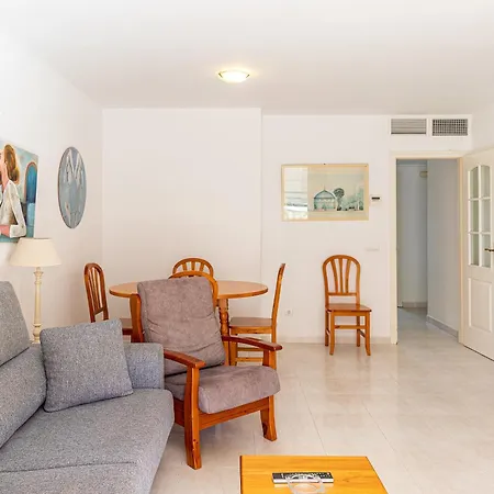 アパート Topacio Unitursa カルプ