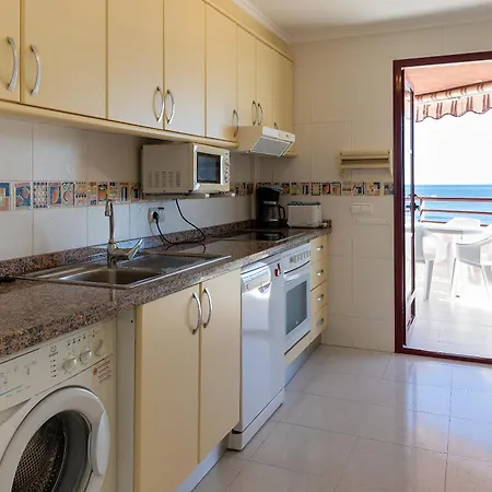 Topacio Unitursa アパート カルプ